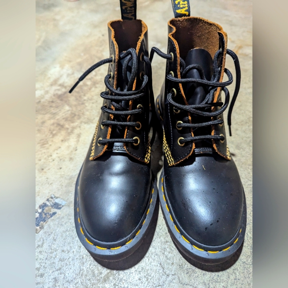 Dr. Martens Archive 101 Smooth Black Leather boots UK 4, M 5, W 6